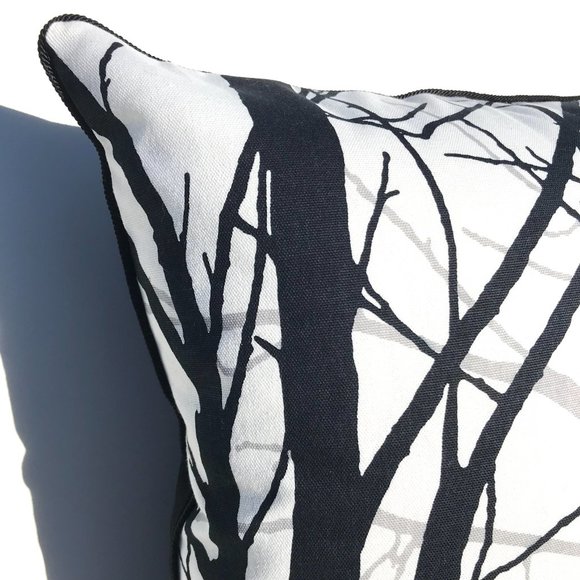 Throw pillow with piping. Zipper enclosure. Includes a down alternative insert. - Picture 2 of 8